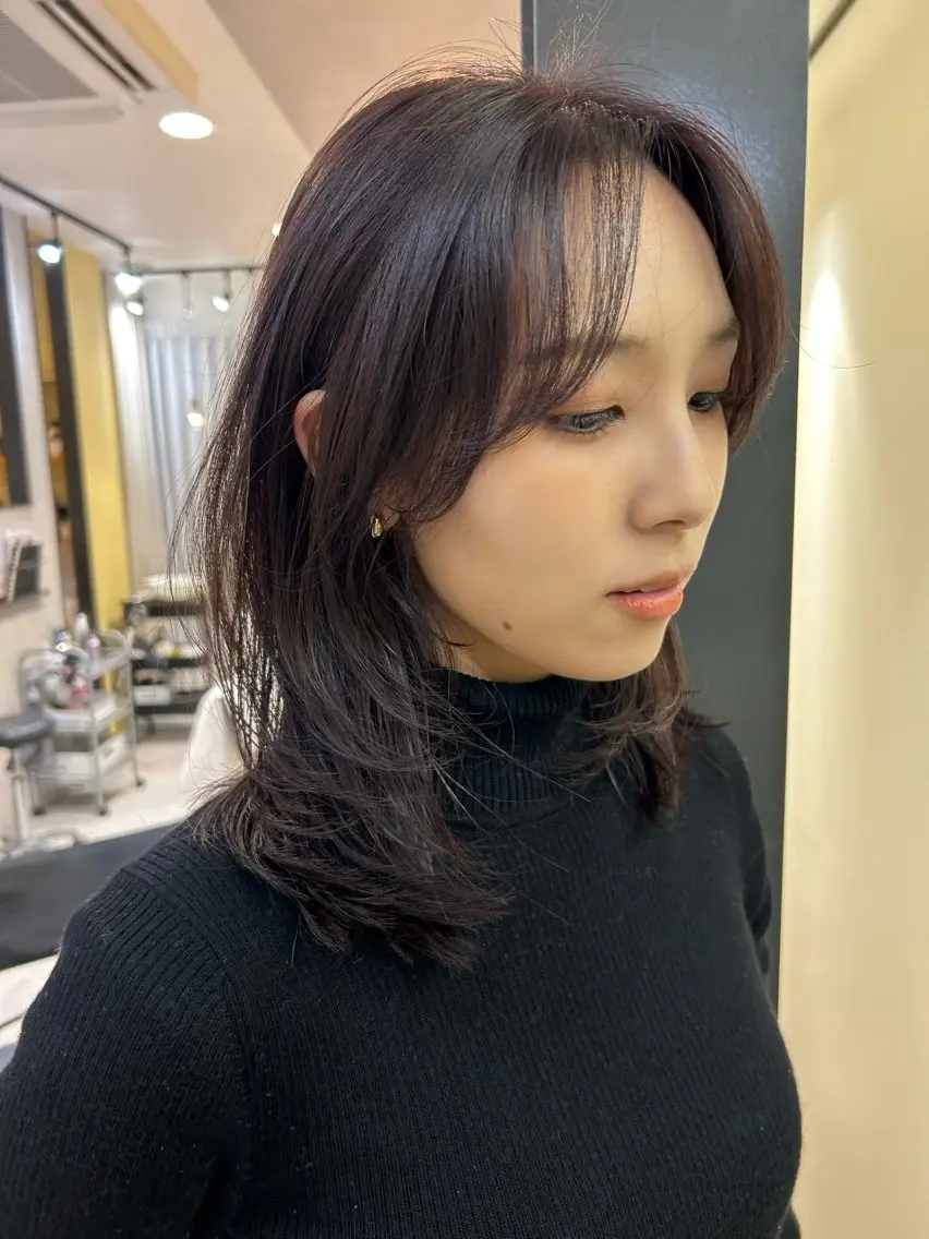 ミディアム カラー ブリーチ ダブルカラー ラベンダーカラー ブリーチなしカラー カット ヘアカラー トリートメント hubhair レイヤー/透明感のヘアスタイル
