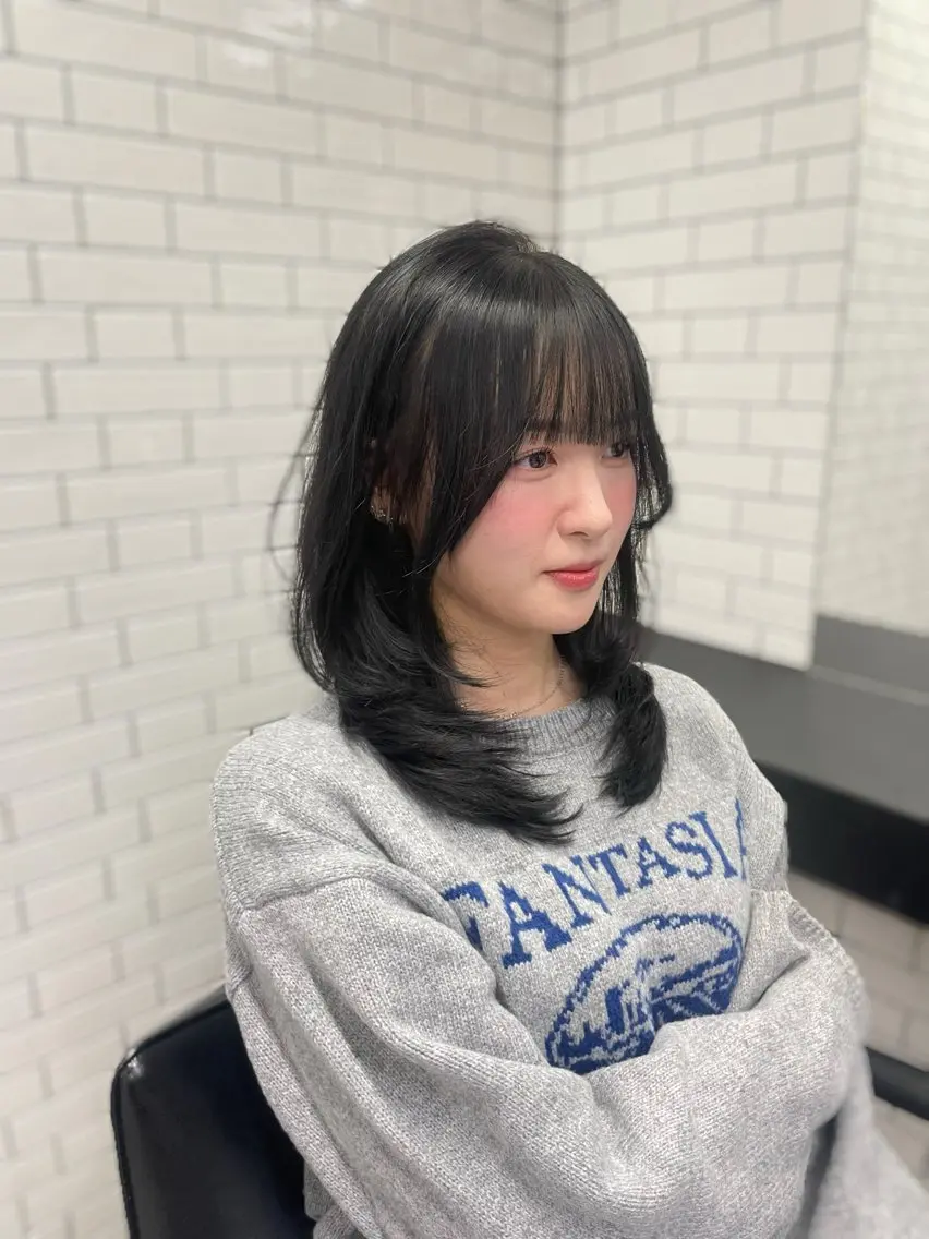 セミロング カラー RAIRA 福岡韓国ヘア‧₊˚✧のヘアスタイル