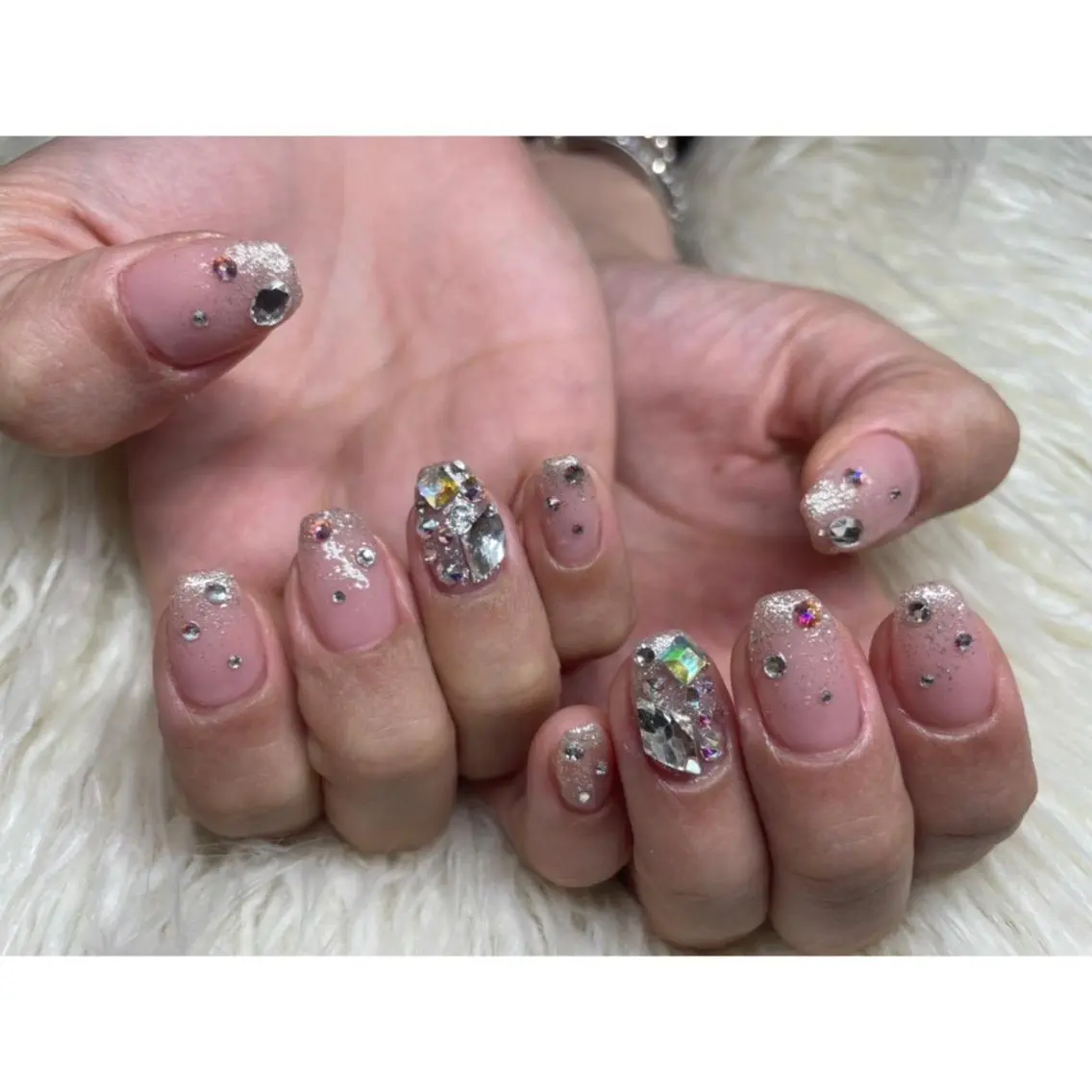 ネイル ラメ(グリッター) ラメグラデーション ストーンネイル ハンドネイル フットネイル Nail salon LuaRのネイルデザイン