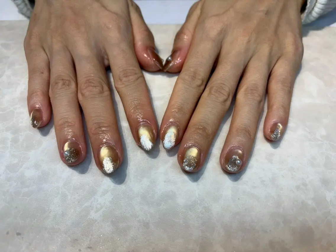 ネイル アートネイル 韓国ネイル マグネットネイル 持ち込み ニュアンスネイル Allma Nailのネイルデザイン