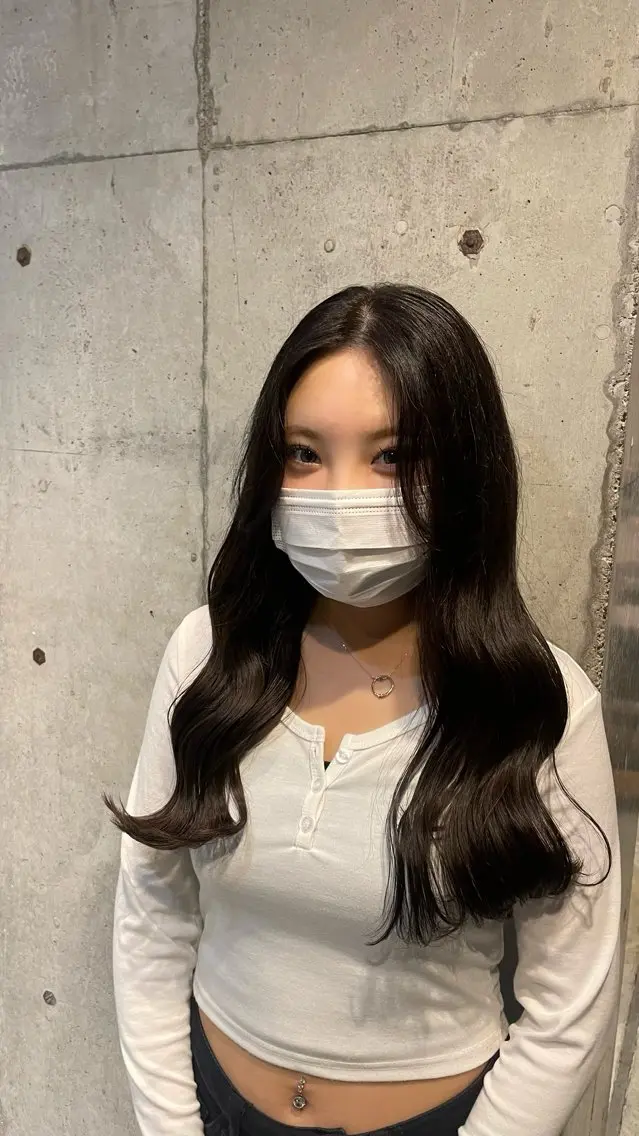 ロング カラー 透明感カラー ハイライトカラー 卒業式のヘアスタイル ハイライト ミルクティーベージュ 新潟万代/MANA♡のヘアスタイル
