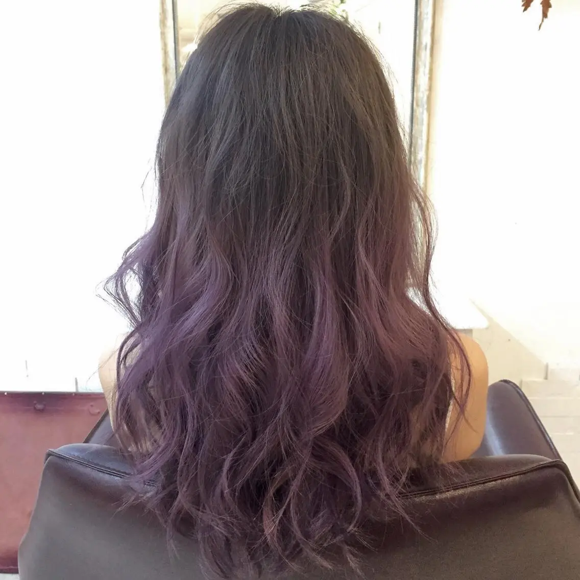ミディアム セミロング ロング エクステ(レミー毛) NINEのヘアスタイル
