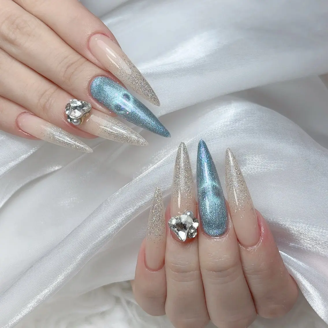 ネイル 🎀M nails✨ ビューティーのネイルデザイン