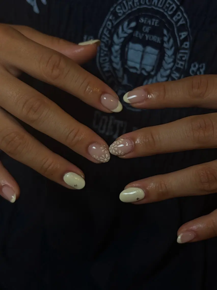 ネイル 長さ出し ジェルネイル 韓国ネイル マグネットネイル 持ち込み ハンドネイル D.dnail🎀 Reinaのネイルデザイン