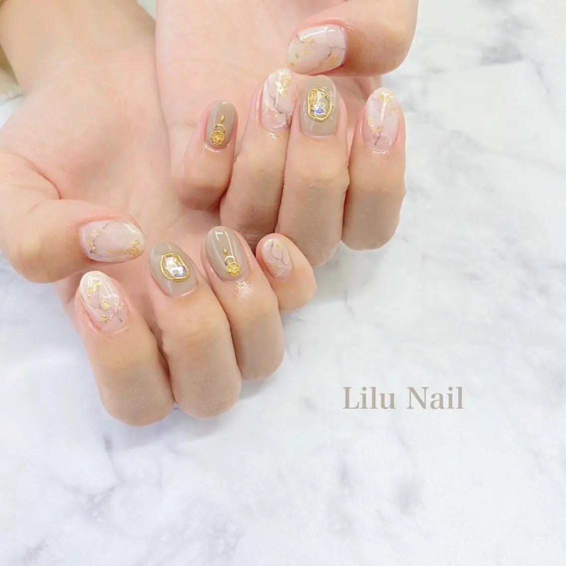 ネイル ニュアンスネイル モチの良さ◉ フィルインネイル♡のネイルデザイン