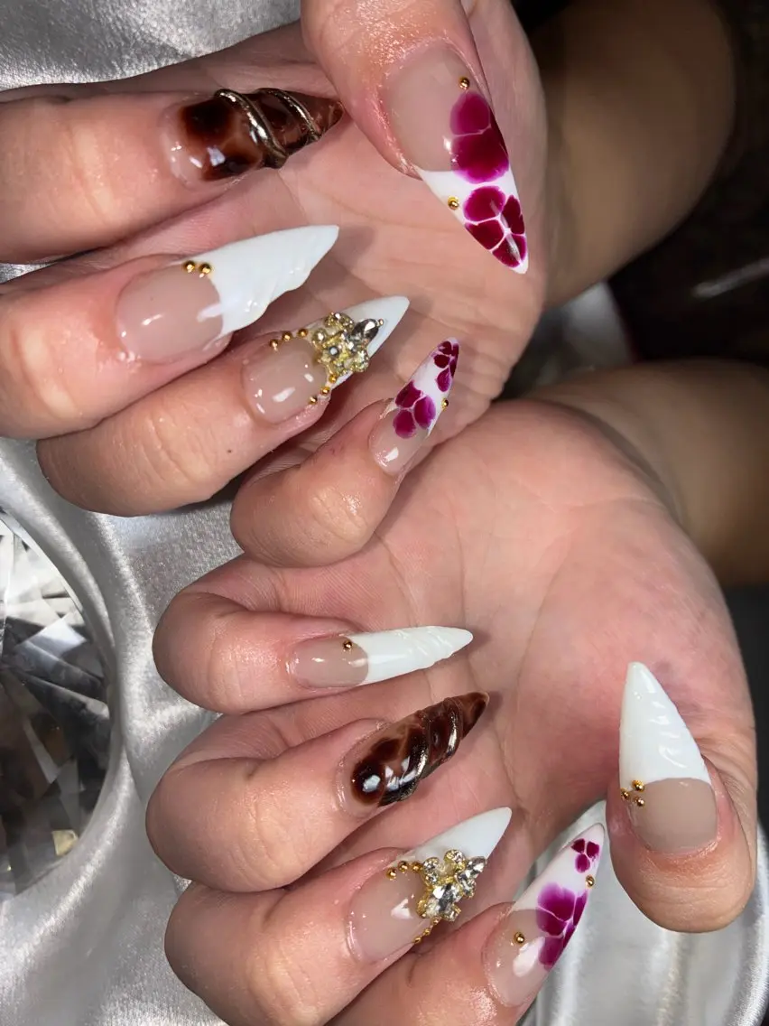 セミロング ハンドネイル YOKOSUKA NAILS💅⚓️のネイルデザイン