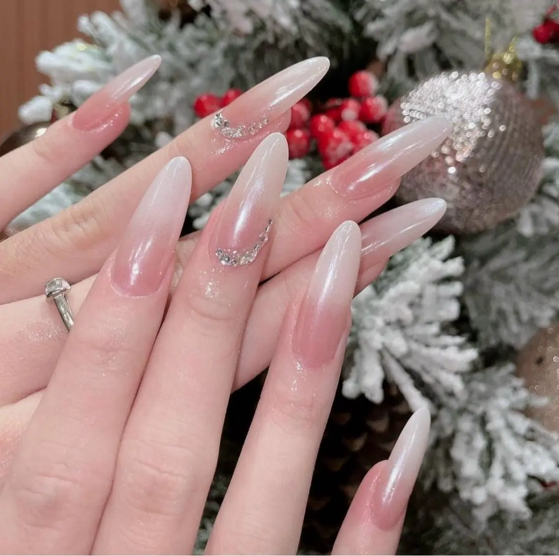 ネイル ミラーネイル ストーンネイル ハンドネイル Any nail新大久保店のネイルデザイン