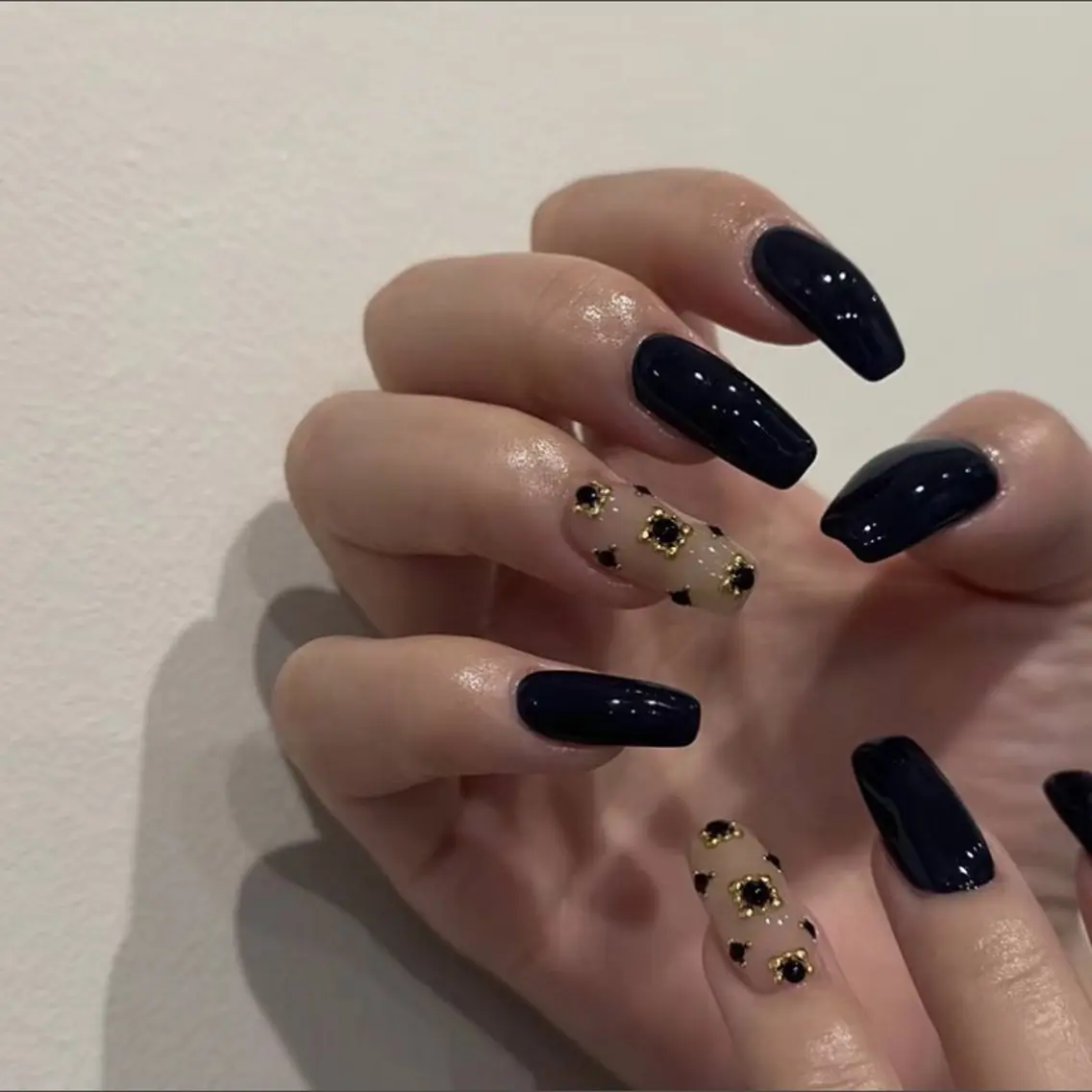 ネイル シンプルネイル ハンドネイル UM Nail Salonのネイルデザイン