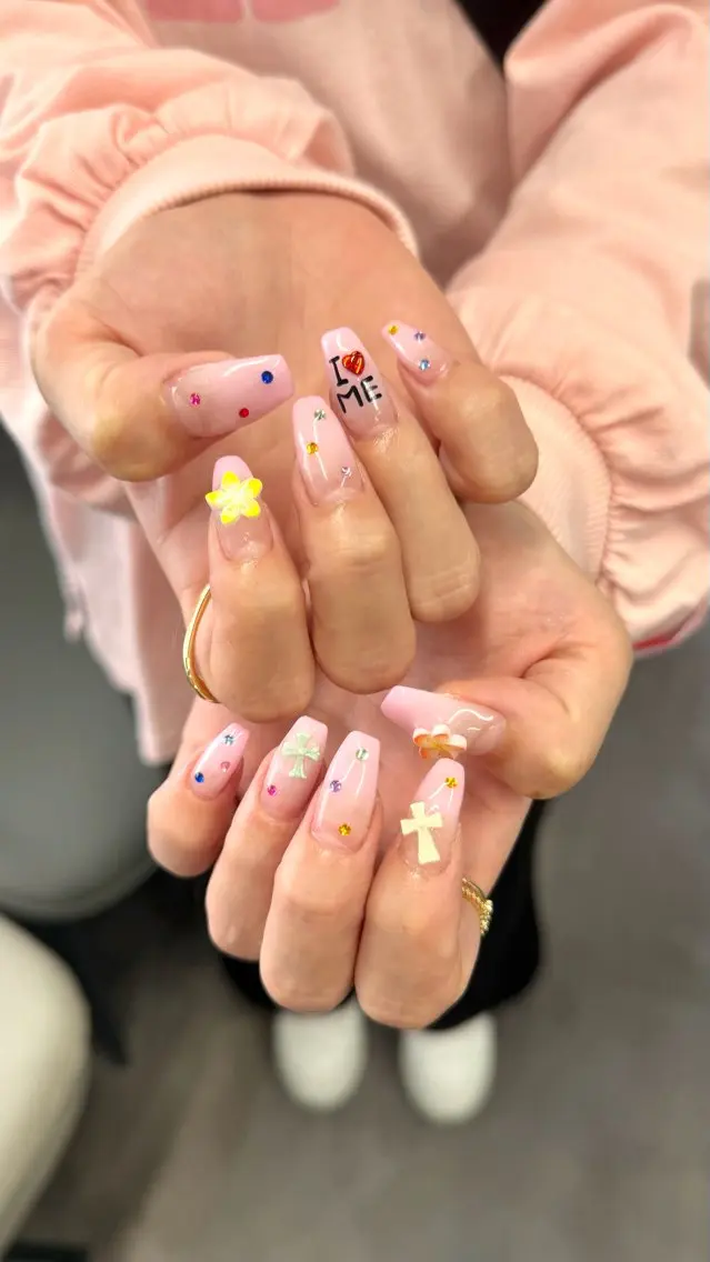 ネイル ハンドネイル SAKURA PEEKABOO京橋のネイルデザイン