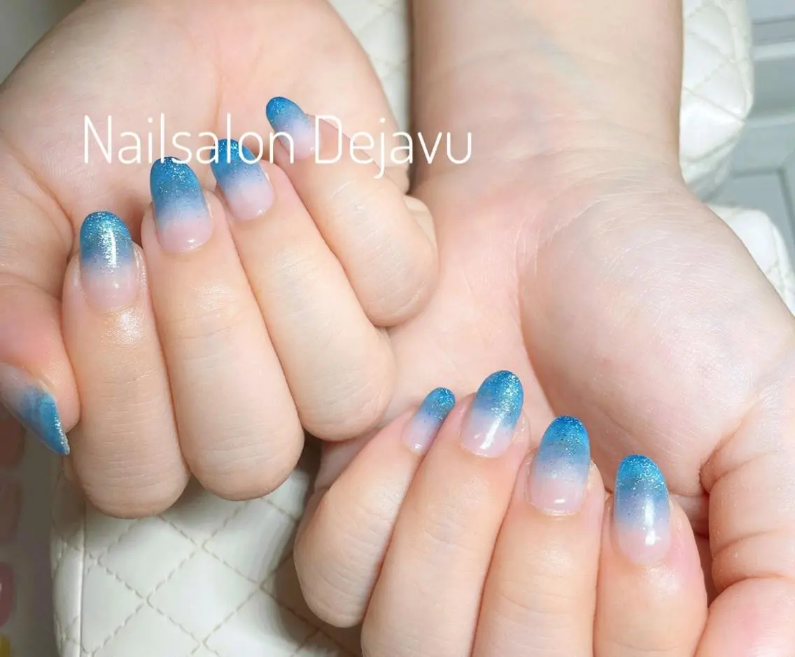 ネイル アートネイル ブルー クリアネイル ジェルネイル グラデーション ハンドネイル Nail salon Dejavu 🌿のネイルデザイン