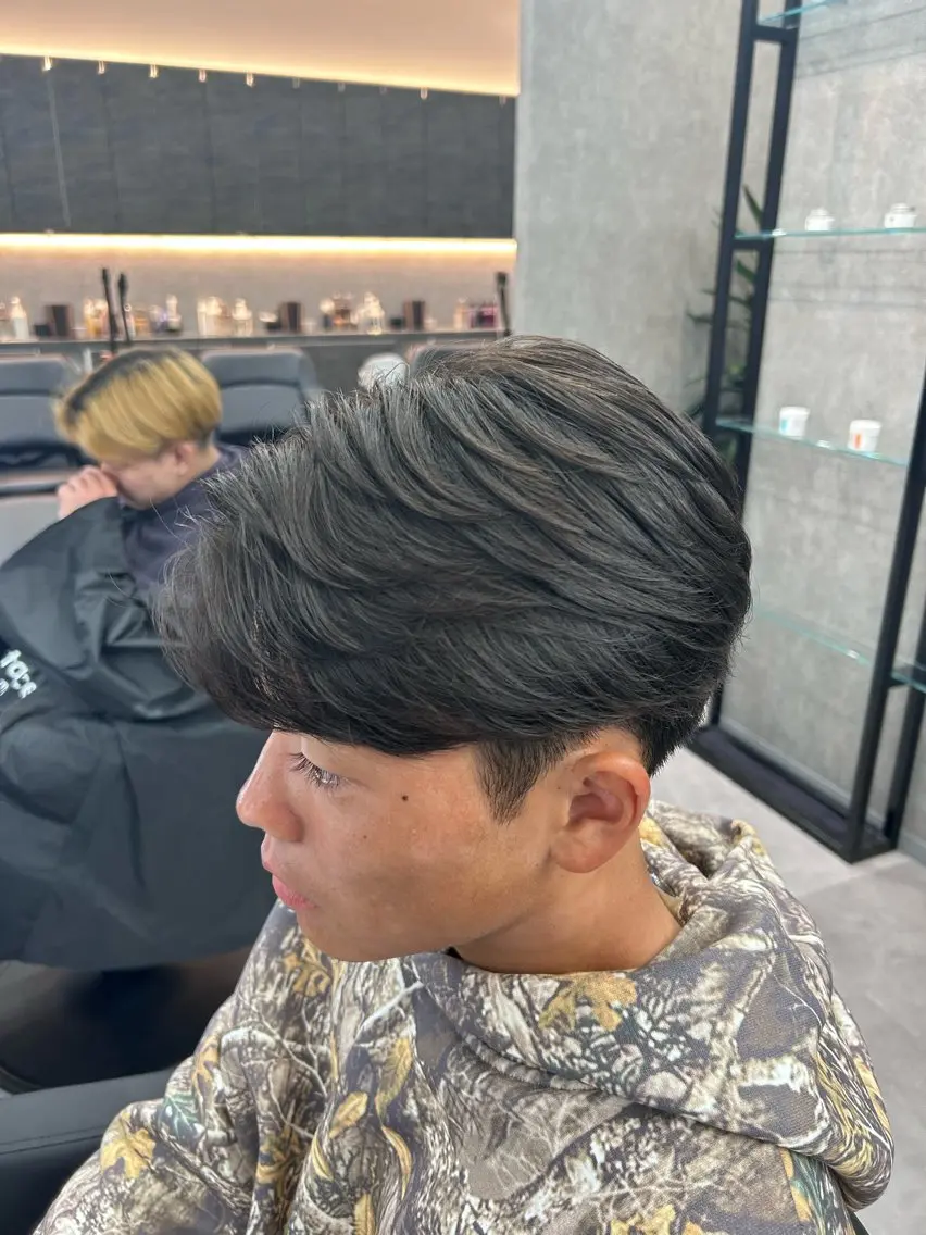 ショート カラー パーマ メンズ 縮毛矯正 カット 縮毛矯正 メンズ特化 👑YUTAのヘアスタイル