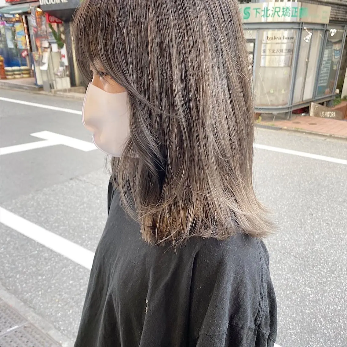 ミディアム カラー グレージュ シルバー シルバーグレージュ 西山梨々【5/1〜 復帰致します🌼】のヘアスタイル