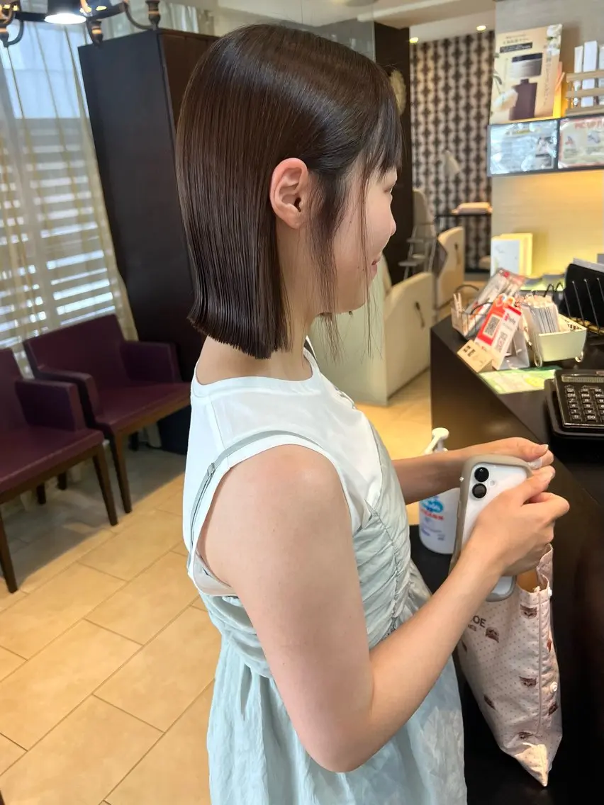 ミディアム カット ヘアカラー 田中 月菜/副店長のヘアスタイル