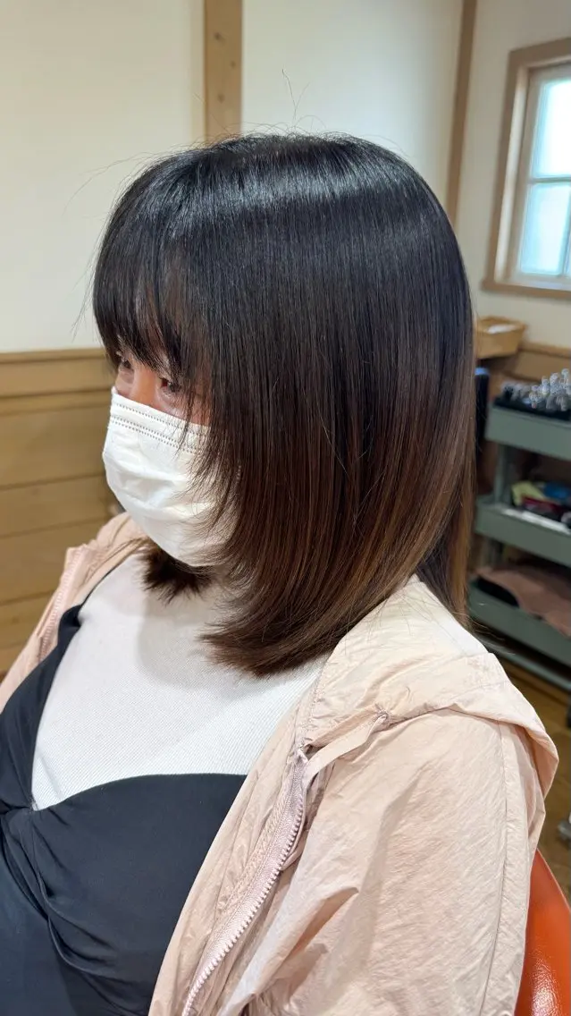 ミディアム 顔まわりレイヤー 顔周りカット レイヤーカット 小顔カット 鈴木 杏のヘアスタイル