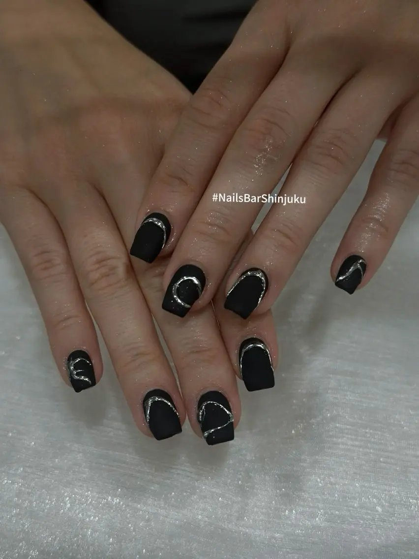ネイル ボルドー ブラウン チークネイル ドット フットネイル NAILS BAR SHINJUKUのネイルデザイン
