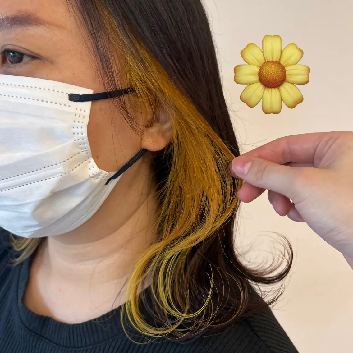 ミディアム カラー ブリーチ インナーカラー イエローカラー 🎀渡部 凜花/髪質 改善/艶髪🎀のヘアスタイル