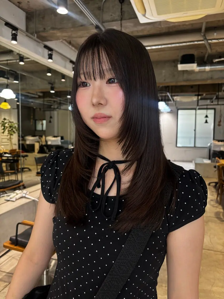 セミロング カット ヘアカラー 🎀抜け感ナチュラル 🎵asuna🪽のヘアスタイル