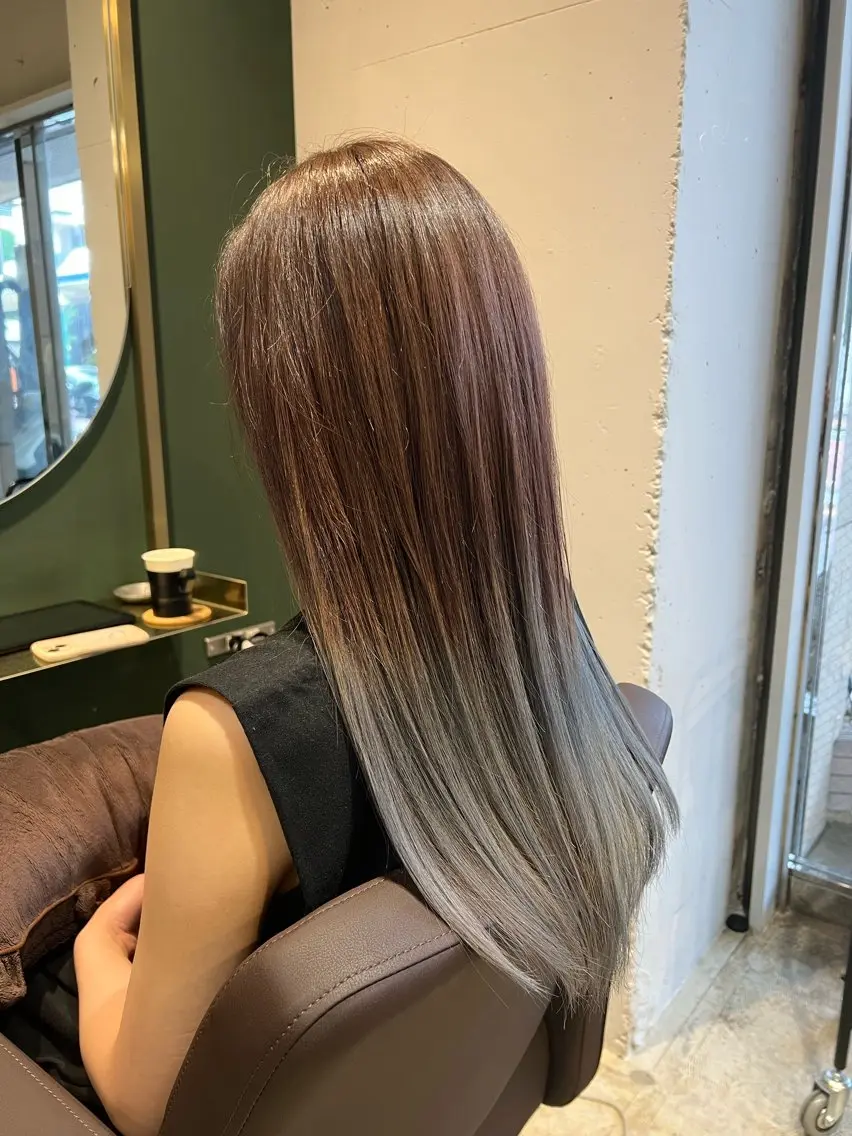 ロング カラー グラデーションカラー カラースペシャリスト しょう🧑🏼‍🎨のヘアスタイル