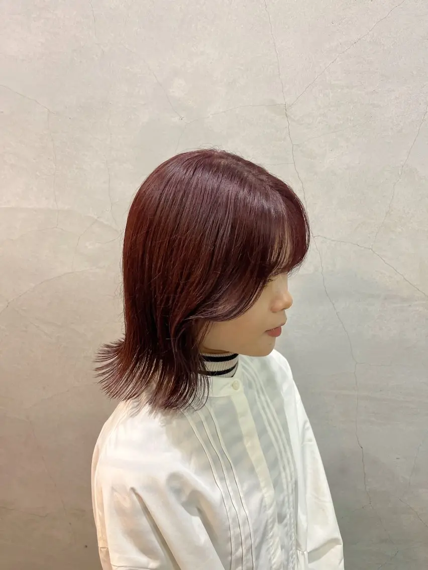 ミディアム カラー レッドカラー 山根 桜のヘアスタイル
