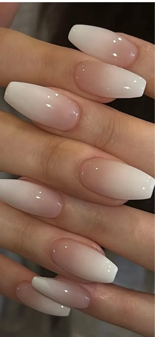 『付け替えオフ無料+甘皮ケーア付き』 💅 カラグラデーションベース追加¥500の写真