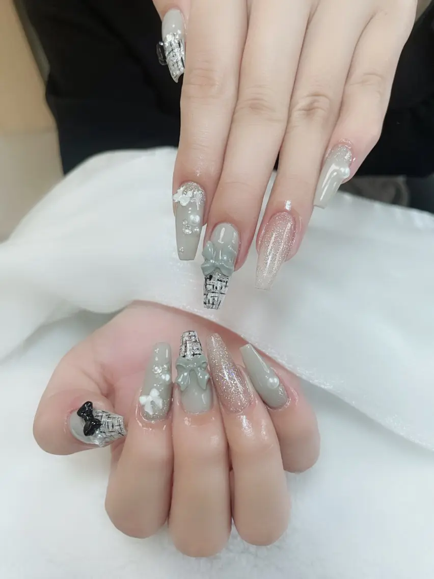 ネイル 長さ出し ネイルチップ Amina nail salonのネイルデザイン