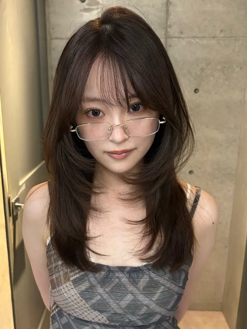 ロング カラー カット ヘアカラー トリートメント Saki/レイヤー/ 柔色カラー/顔まわりのヘアスタイル