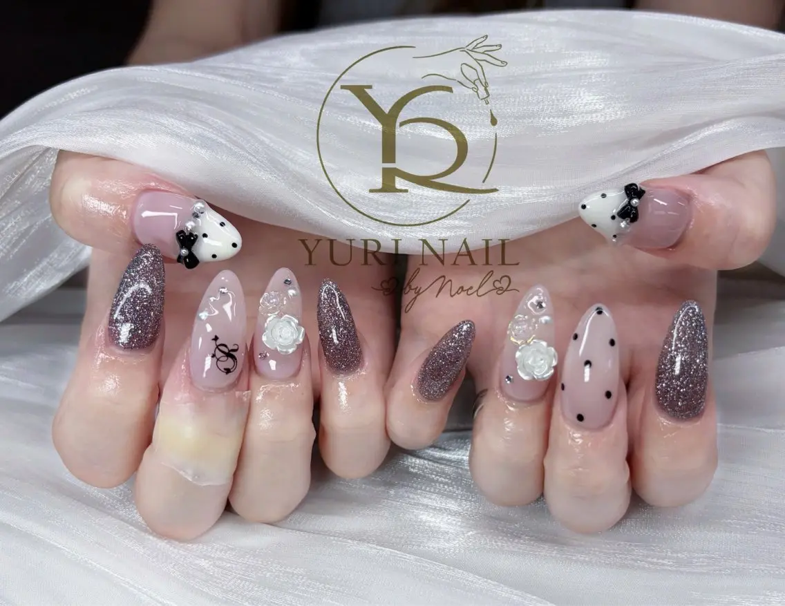 ネイル チークネイル フットネイル フレンチネイル グラデーション キラキラネイル ハンドネイル フットネイル ハンドケア YURI Nail Funabashiのネイルデザイン