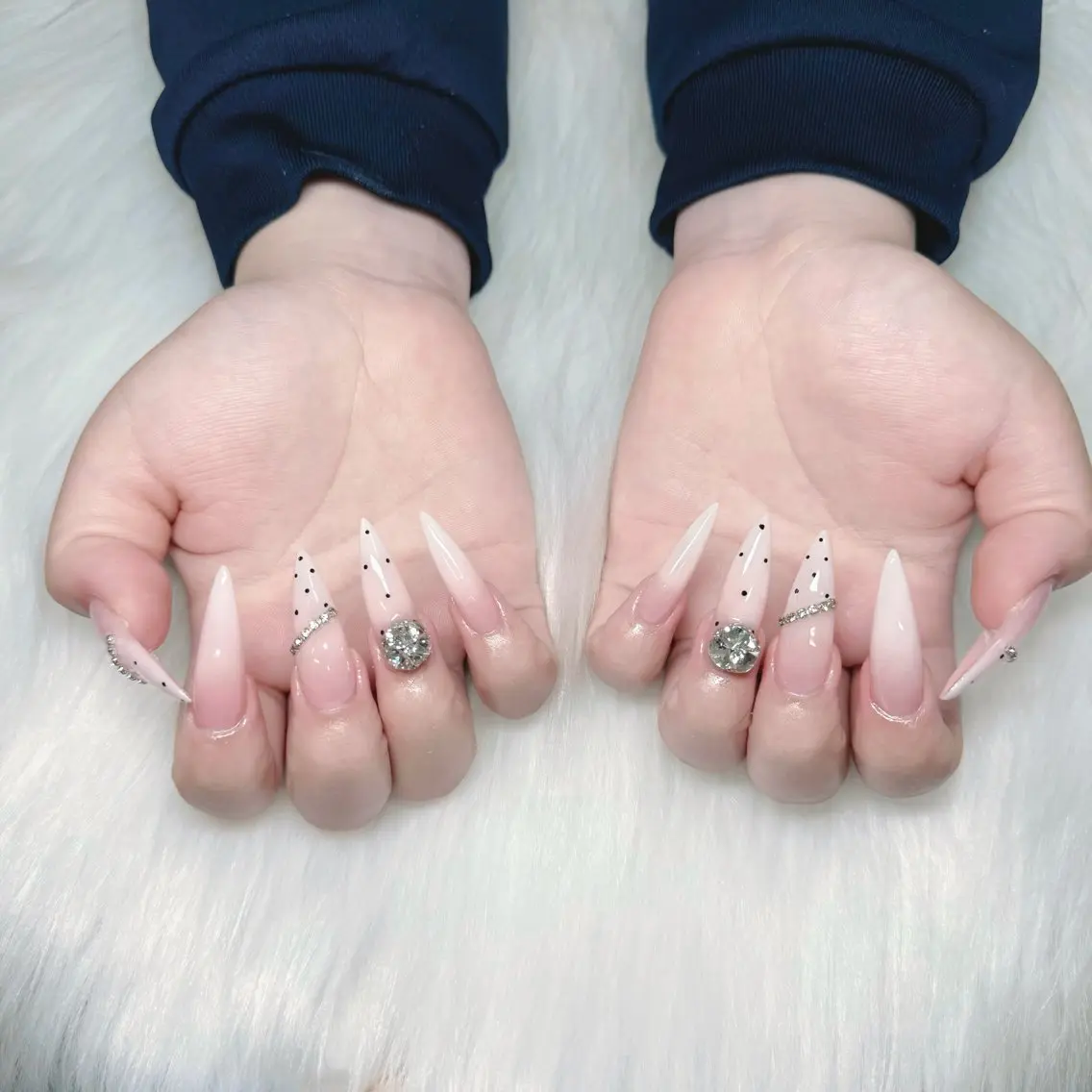 ネイル ジェルネイル 韓国ネイル 持ち込み ワンホンネイル ハンドネイル GOHOUBI Nail 心斎橋店のネイルデザイン