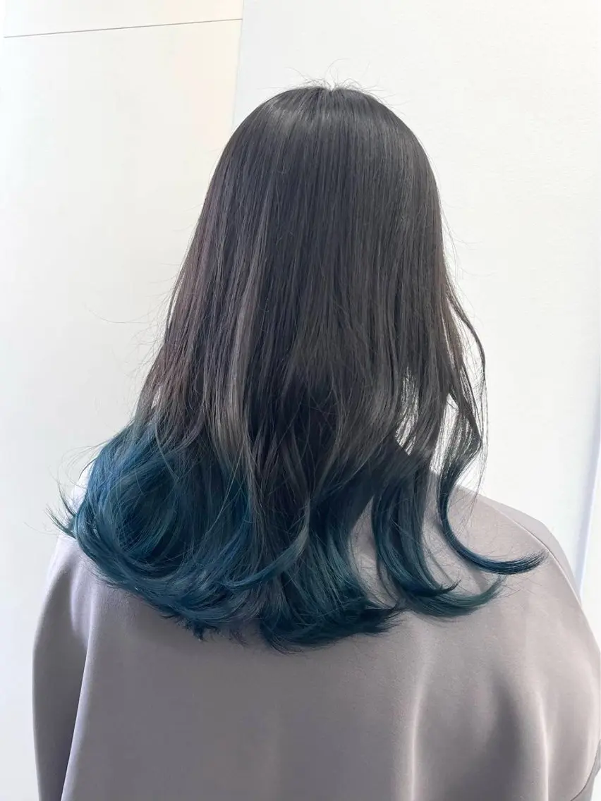 ミディアム カット ヘアカラー トリートメント Cielo by Siestaのヘアスタイル