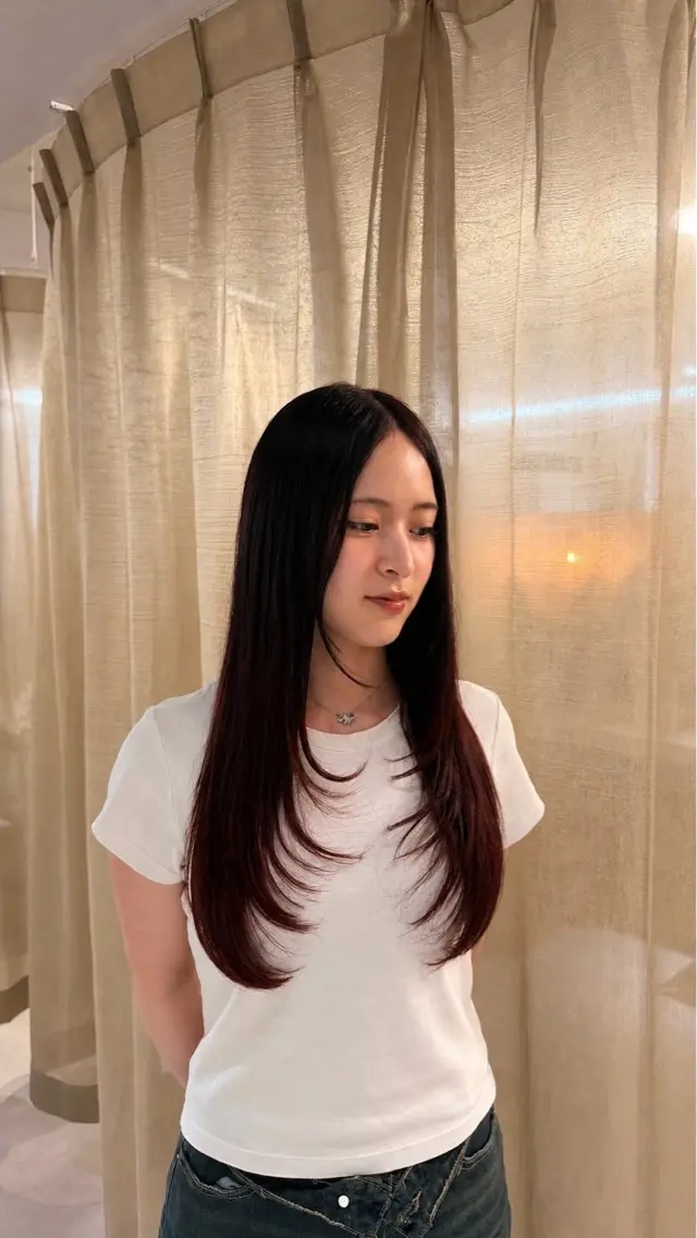 ロング SLASHスラッシュ 菅野あかねのヘアスタイル