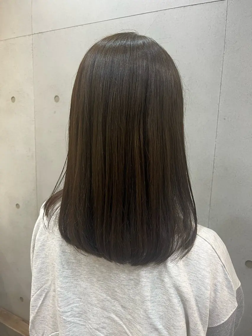 ミディアム おせ ちさとのヘアスタイル