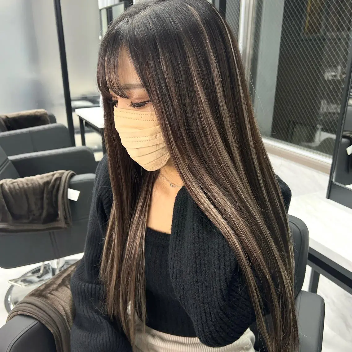 ロング カラー シールエクステ ハイトーンカラー エクステ ヘアカラー エクステ シールエクステ特化 ハイトーン、NANAのヘアスタイル