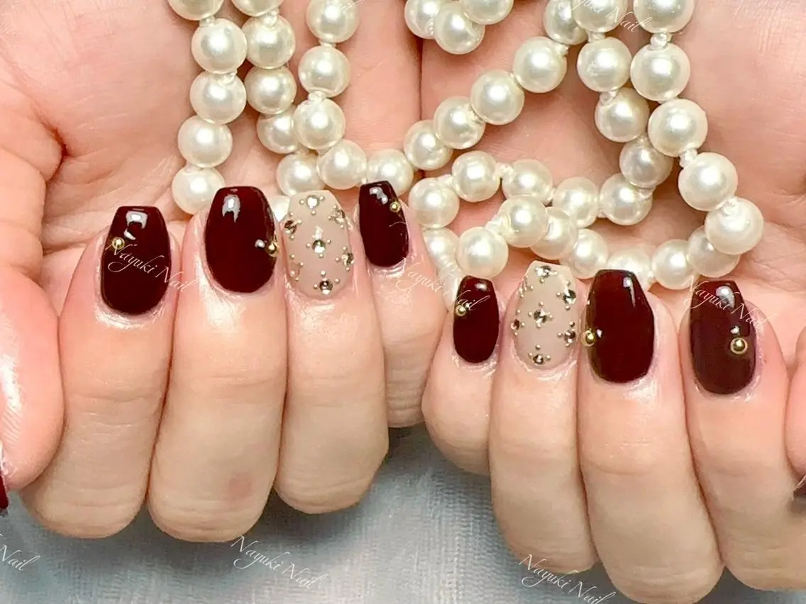 ネイル 🦋 Queenieのネイルデザイン