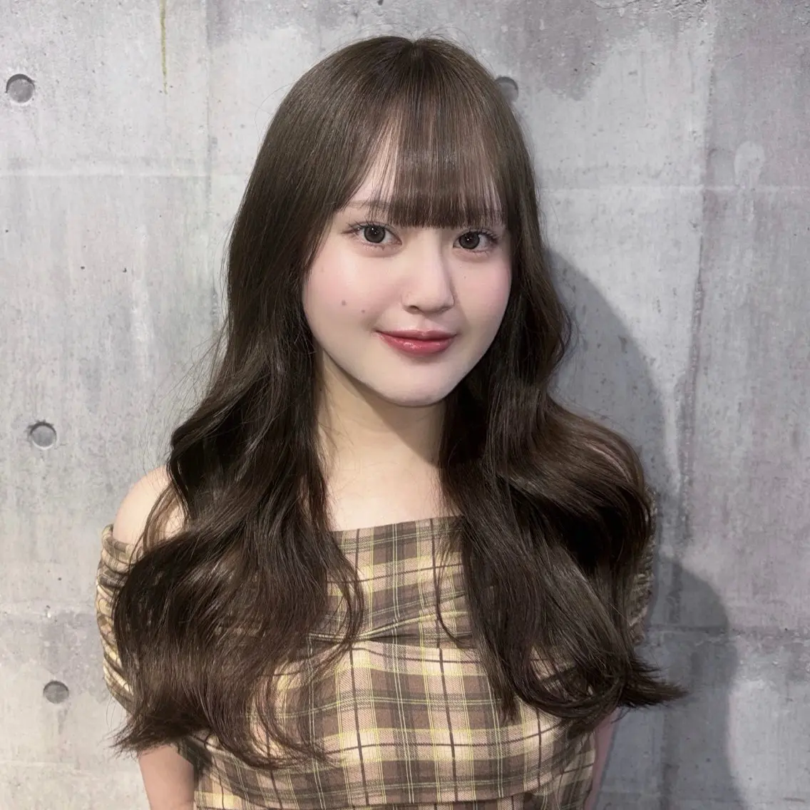 ロング ヘアカラー 💙透明感カラー推し 🇰🇷ココロ🦋のヘアスタイル