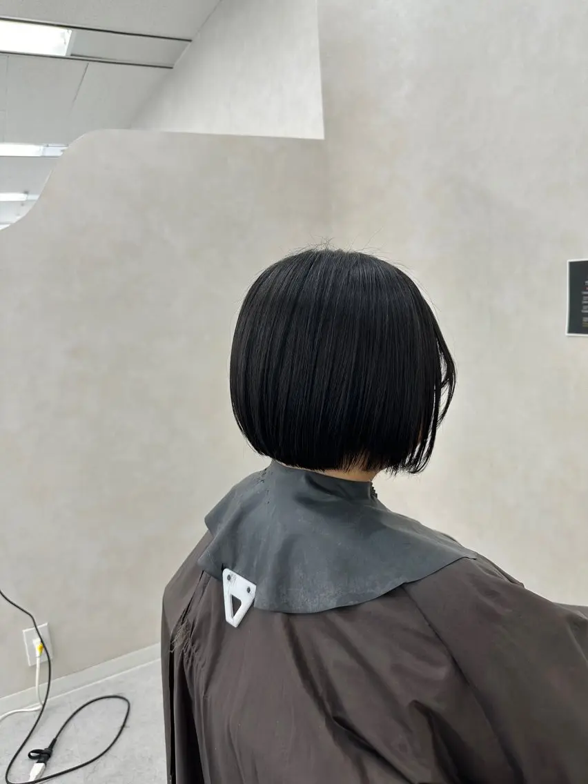 ショート 前下がりボブ ボブ 長めボブ 大場 賀句のヘアスタイル