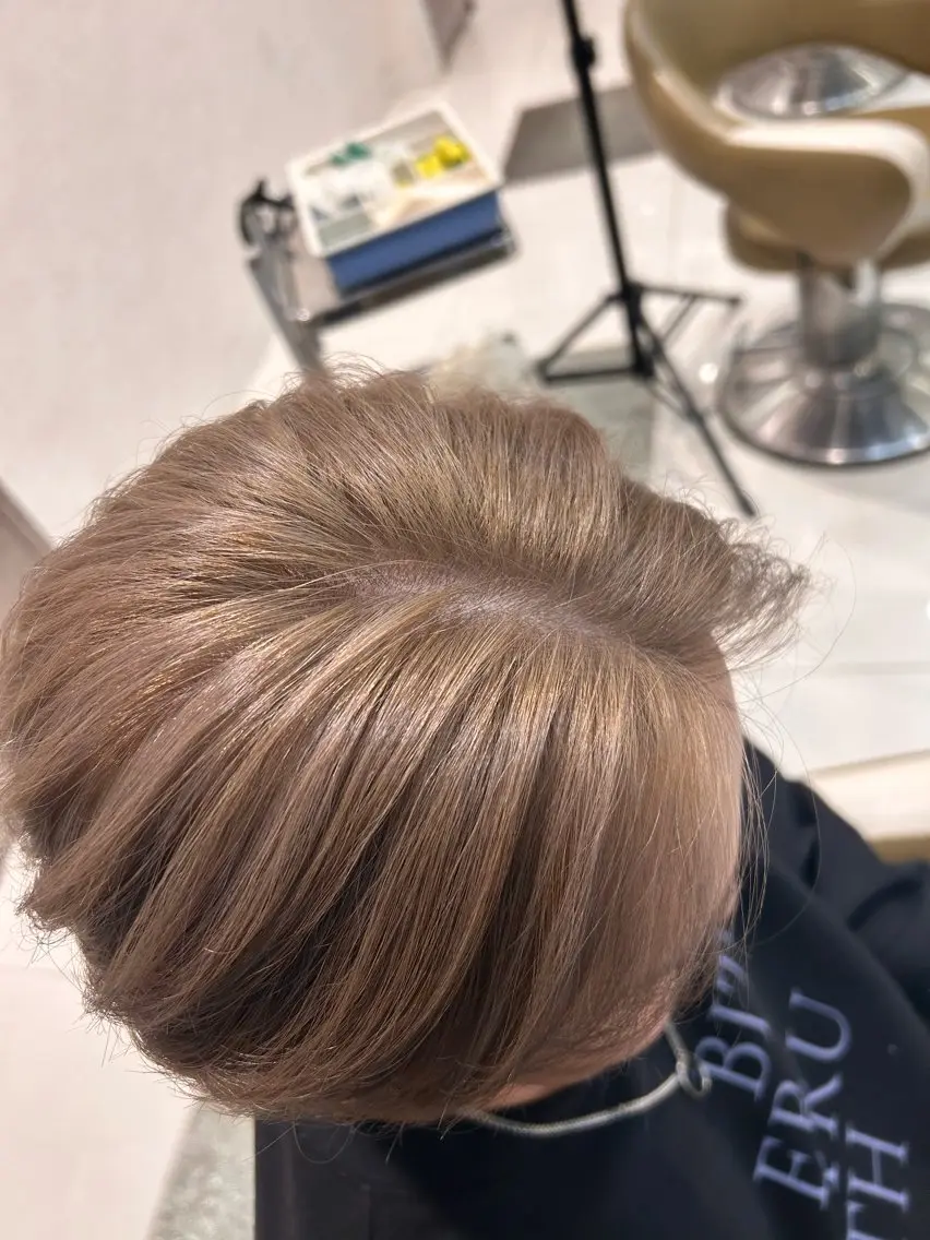 カラー 鈴木 瑛郎のヘアスタイル
