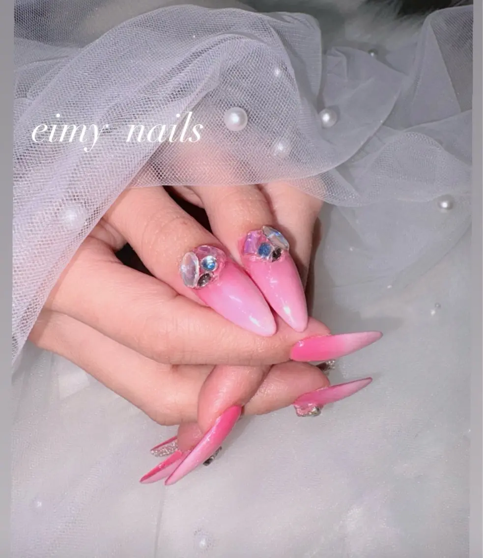ネイル グラデーション ラメ(グリッター) ワンカラーネイル ピンク ストーンネイル ハンドネイル eimy nails♡のネイルデザイン