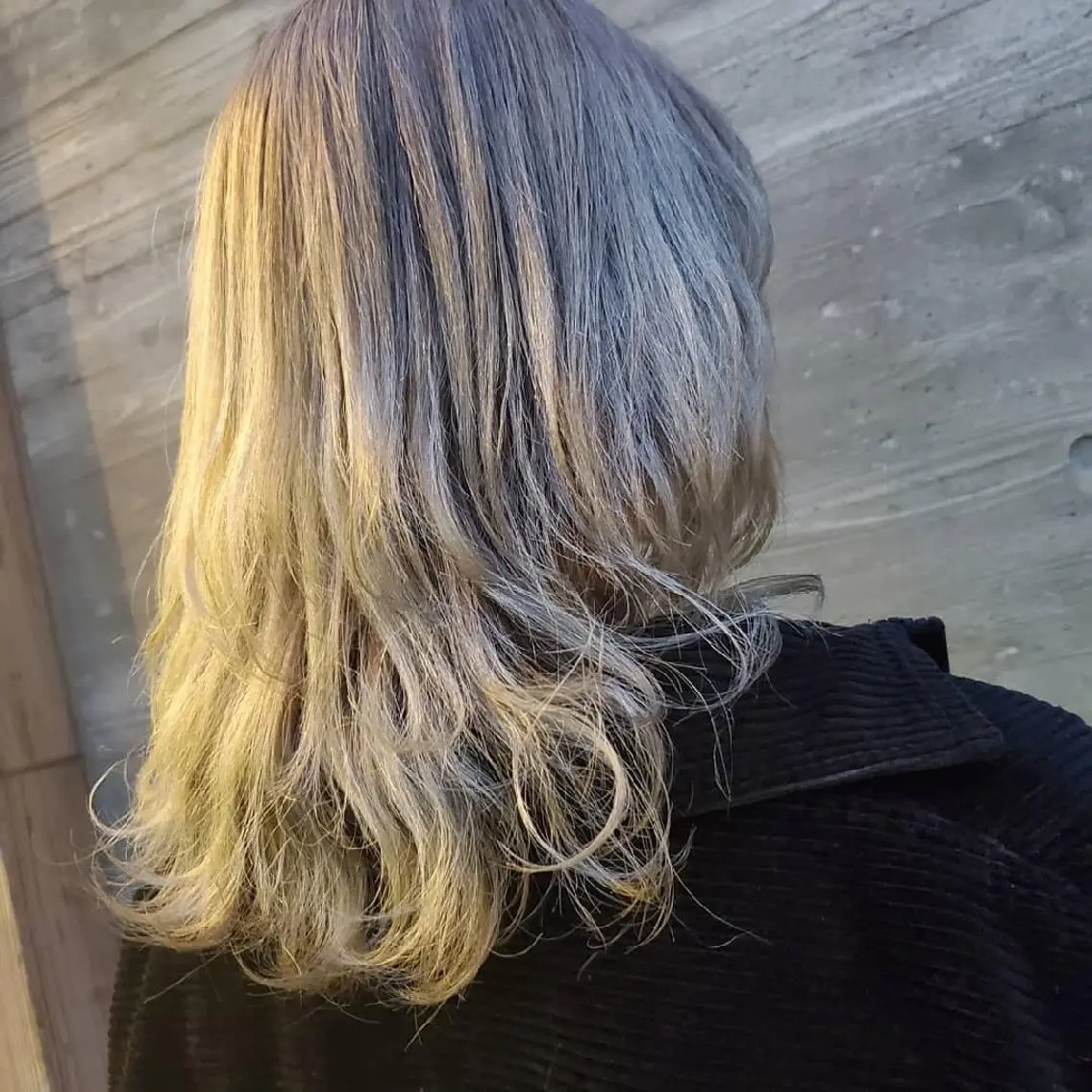 カラー ミディアム ヘアカラー トリートメント 谷 結奈のヘアスタイル
