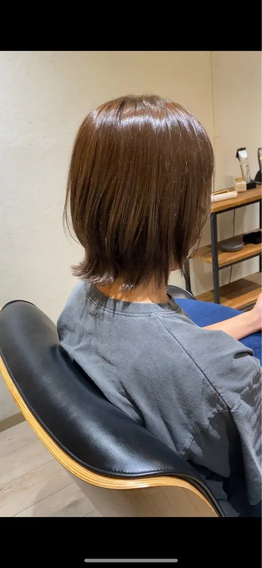 ミディアム レイヤーカット 中村 莉子のヘアスタイル