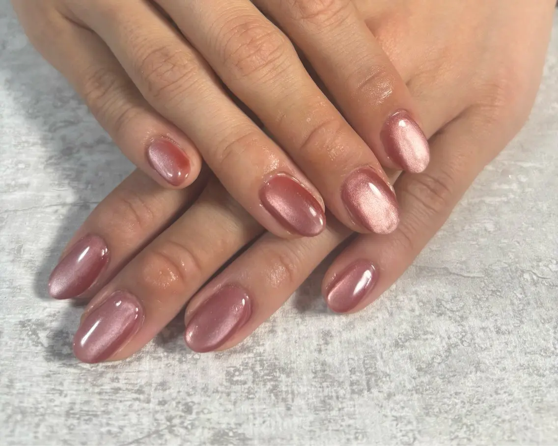 ネイル オーロラネイル ブルー フットネイル フレンチネイル ジェルネイル ハンドネイル kiki nail たまプラーザのネイルデザイン
