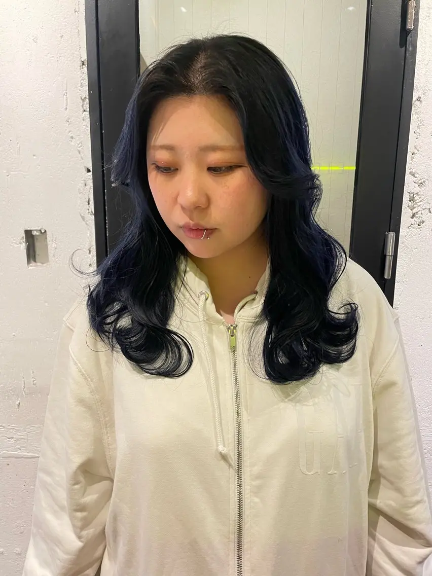 ロング カラー hisano / ハイトーン・透明感のヘアスタイル