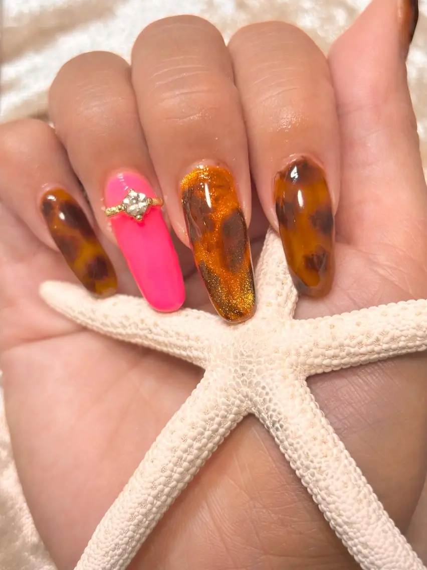 ネイル べっ甲ネイル マグネットネイル Lino nailのネイルデザイン