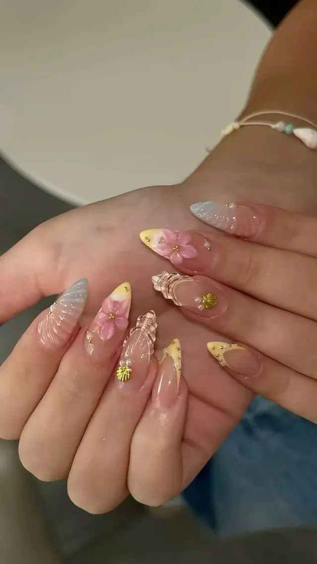 ネイル フレンチネイル キラキラネイル 韓国ネイル シンプルネイル ワンホンネイル ハンドネイル MEI Nailのネイルデザイン