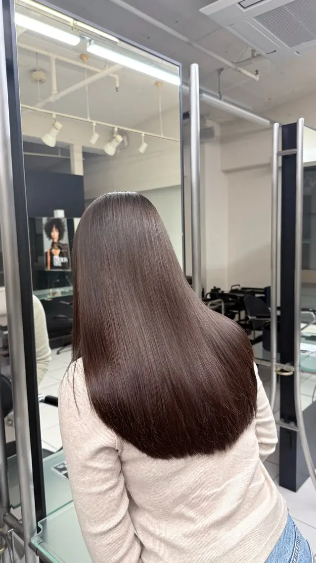 ロング カラー akari / ミディアムパーマのヘアスタイル