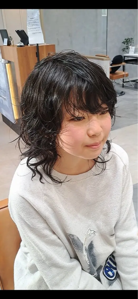 ミディアム パーマ ミディアムパーマ ウルフカット カット パーマ 関口 知佳のヘアスタイル