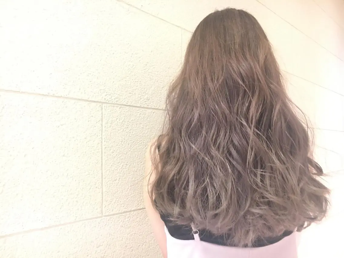 カラー ブリーチ グラデーションカラー ピンクカラー ピンクパープル 野上 綾香のヘアスタイル
