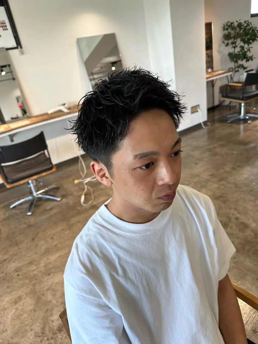 ショート パーマ メンズ メンズパーマ スパイキーショート ツイストスパイラルパーマ ショートヘア スパイラルパーマ 【メンズ職人】 ✂️佐藤友のヘアスタイル
