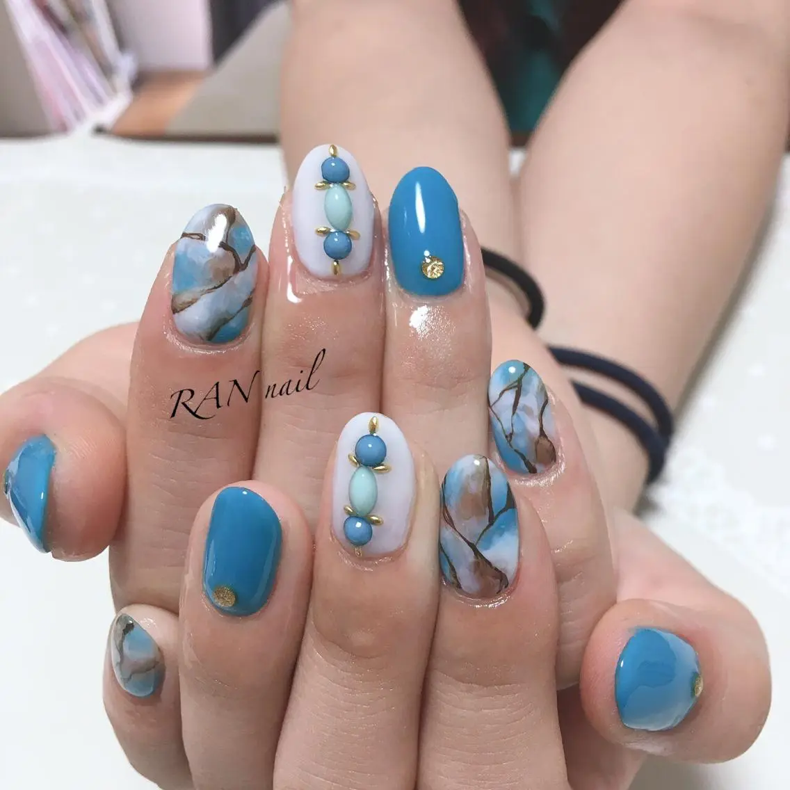 ネイル フットネイル ホワイト ハンドネイル フットネイル RAN nailのネイルデザイン