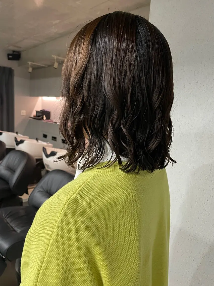 ミディアム カラー パーマ カット ヘアカラー 表参道🌿赤み消し カラー/チナツのヘアスタイル