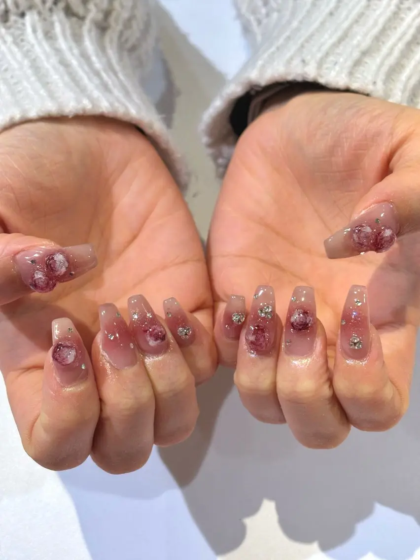 ネイル ハンドネイル REINA .のネイルデザイン